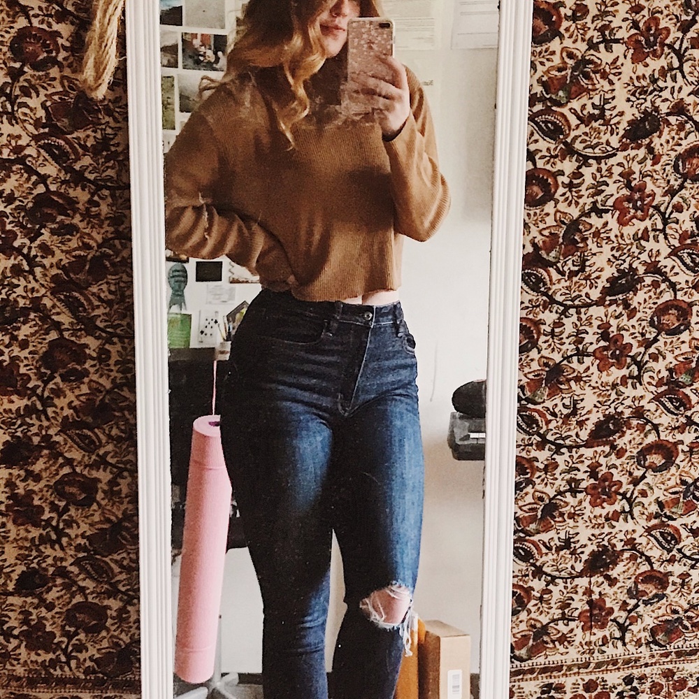 Raw-hem Hand Cropped Sweater Top